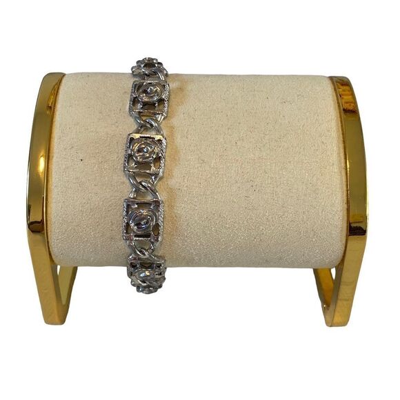 Sarah Coventry Vintage Matte & Etched Silver Toned Delicate Looking Bracelet. - Picture 1 of 7